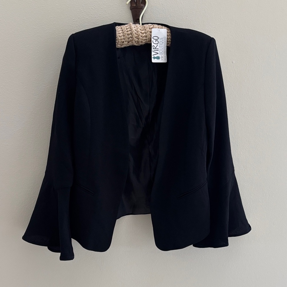 Sweet Wanderer Elegant Black Blazer